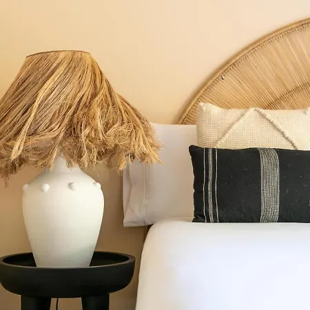 Ritual De Terra & Szálloda