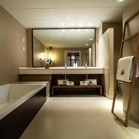 Hotel Ritual De Terra & 4*